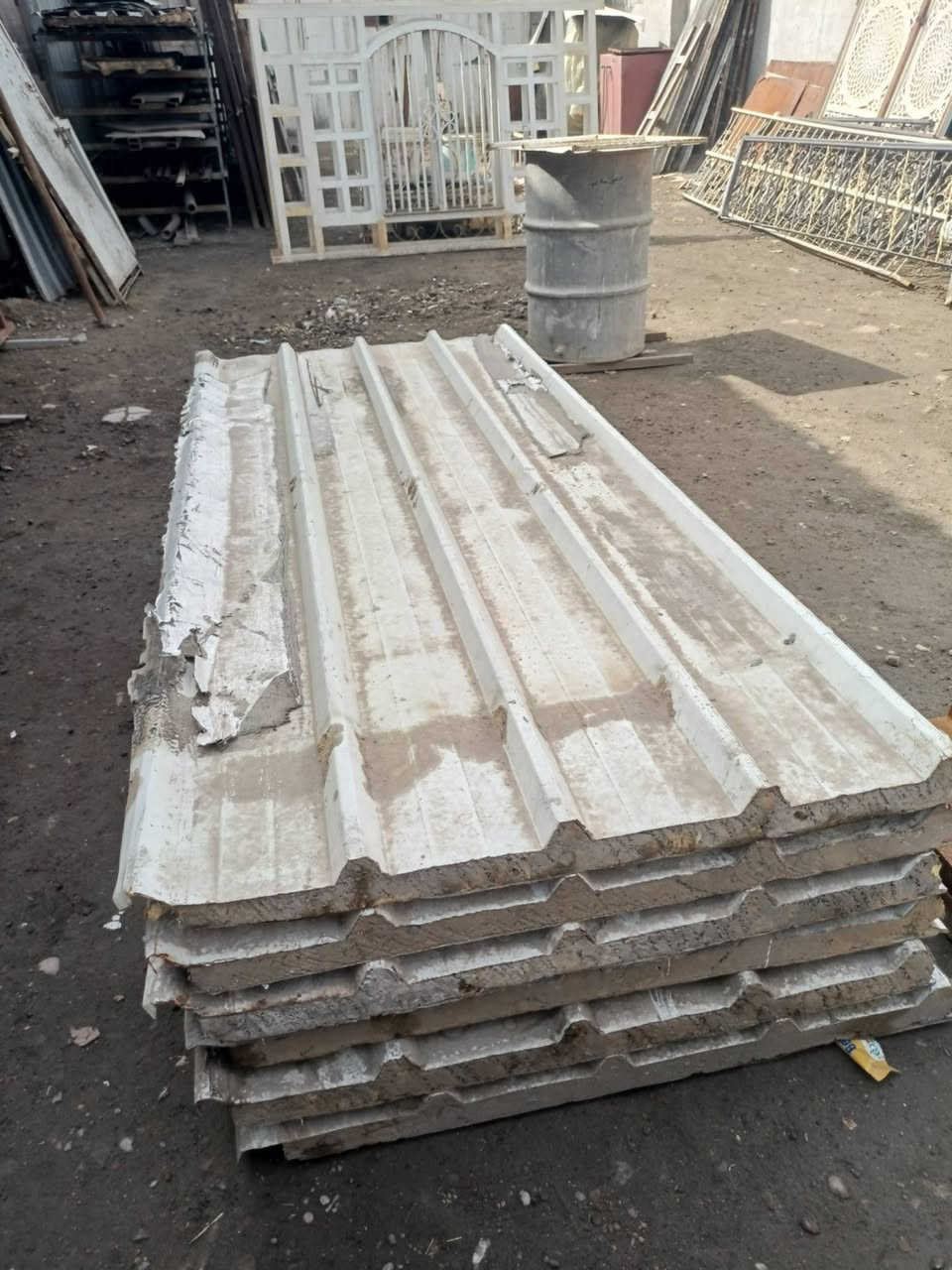 عندي سندويج و درج للبيع ***********
