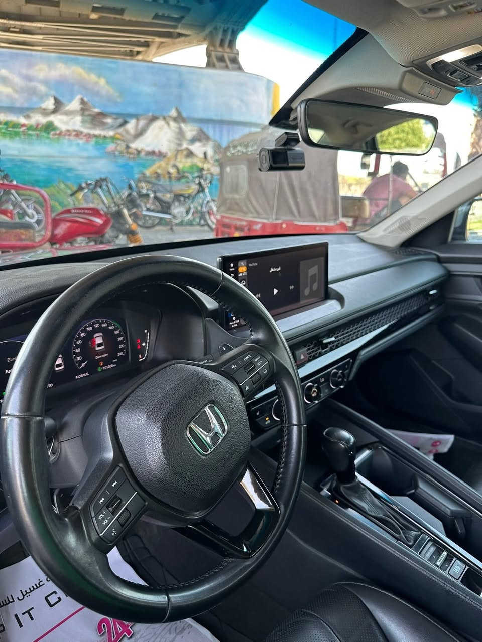 السلام عليكم
هوندا اكورد موديل 23
مرقم بغداد 
كاملة من النقوصات
عداد 100 الف كيلو 
الضرر مثل ما موضح بالصور فقط جاملغ وراجع بارد 
يعني كلين 
سيارة نضيفه كلش استيراد خاص على ايدي 
تحويل ثاني يوم 
مواصفاتها معروفه 
كشنات خزن وتدفئة
رادارات 360 درجة
نقطة عمياء
قرائة مسار 
مثبت سرعه
يعني قيادة شبه ذاتية
فتحة سقف 
تبريد خير من الله 
دهن كله اصلي
وبانزين محسن كله اديرلها 
سيارة معروفه باعتماديتها العالية
سعر225 وبيها مجال
***********
