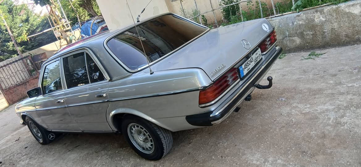 Tel 71082952 لللبيع او التبديل الدوسى عكار 
Mercedess mezout model 81 Msajel 
موتير مازوت الماني ٦ حديث   فيتاس عادي ٥غيارات كسر رجراج  ميكانيك توب جنط الاورجينال دوليب جداد  قطاره  بطارية جديد  داخلية جديد  كلشي شغال فيا مسجلة مدفوع ٢٠٢٦. مع صك بيع موجود بعكار 71082952 قبيات, عكار


**إذا كنت صاحب هذا الإعلان وتريد حذفه لأي سبب، رجاءا أرسل رسالة إلى الدعم الفني**