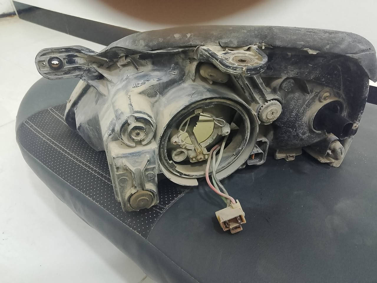 سلام عليكم لايتات كيا ريو للبيع 2005 مابيهن كسر يرادلهن جلي سعر 35الف مع التوصيل


**إذا كنت صاحب هذا الإعلان وتريد حذفه لأي سبب، رجاءا أرسل رسالة إلى الدعم الفني**