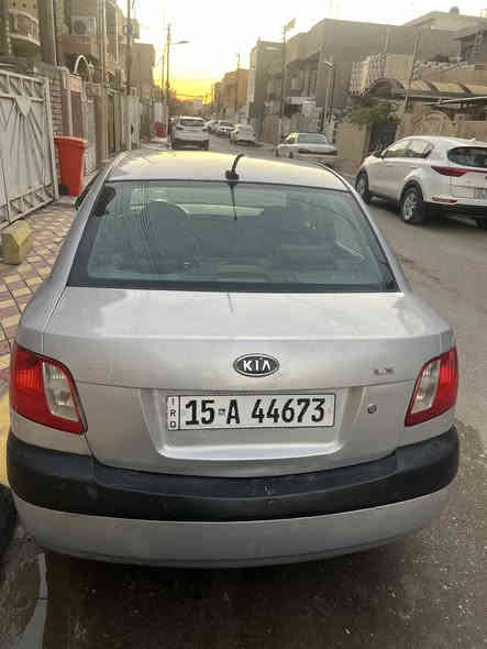 كيا ريو موديل ٢٠٠٩ وارد امريكي بدون ضربه مضبوغه حزام  اثر جراد سياره حلوه تجي وتشوف حداده تخم تاير تبريد كهربائيه كله شغاله جهازه ومتعوب عليه سعر ٨٠ بغداد الزعفرانيه
مكلف بنشر رقم صاحب سياره ***********
