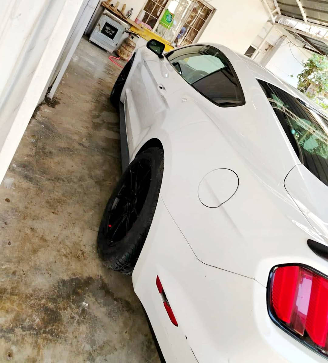 السعر كلش مناسب واخو البلاش موستنك موديل 2015 محرك ٤ سلندر حادثها مرفق بالصور تخم تاير صدر حدادية كله جديد سيارة مال بيت وجناي سعرها مناسب مكاني كركوك ***********
