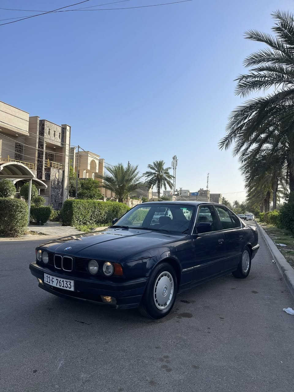 للبيع 520 مسكر كير عادي موديل ٩١ 
السياره ع وضع الشركه من كل النواحي 
تبريد ثلاجه وعليه ادامه كامله 
كير ومكينه مكفولات جدد لوك 
صدر اماني خلفي طستها طوبه متحس ييها 
تطلع بيها عبالك طافيه متسمع صوتها سياره كلش بلاديه 
داخلها مخمل جديد كلش 
رقم بغداد الجديد تحويل ثاني يوم 
بدون خياس بدون حادث 
وبيها كم قطعه صبغ ابيع عام مصبوغه 
تخم تاير جديد وحتى كباتها بلاديه 
السعر ٥٣ وبيها مجال بسيط جدا 
مكاني بغداد السيديه 
*********** 
الشراي يتصل
