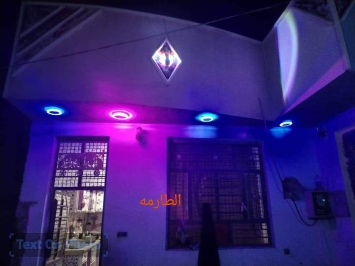 بيت للبيع مساحه 200متر ورديه خارج قرب معمل بلوك ابو كير امام البيت تبليط يبعد عن الشارع العام 500 البيت مكون من غرفتين نوم وصاله ومطبخ وكلدوى وصحيات داخل وخارج رقم الموبايل *********** صاحب البيت
