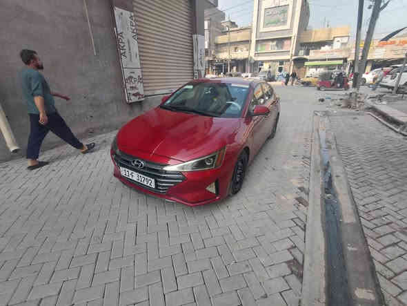 سلام عليكم الانتره 2019 وارد امريكي حادث جاملغ أمامي وباب بي صبغ دواخل بجم كبس حوض كبس اليبل واحد عده حادثة شرط فحص
رقم بغداد دولي مشروع وطني سنويه مجددا لل2027 مصفره  غرامات صدر جديد 
حجم محرك 2000 مكفول من تنقيص و تبخير كير ايتي ماشي فقط 88
تبريد شغال ثلج + تخم تاير جديد 
نص فول 
فول تحكمات استرين
نظام ايكو
شاير بلمري + ترحيب
مانع للانزلاق
نظام قيادة ذاتي
كامره رجوع R
محرك 2000
تقليل وقود باقي بيه مواصفات
العنوان بغداد السعر ( 132 بيه مجال البسيط الشراي 
رقم هاتف ***********
