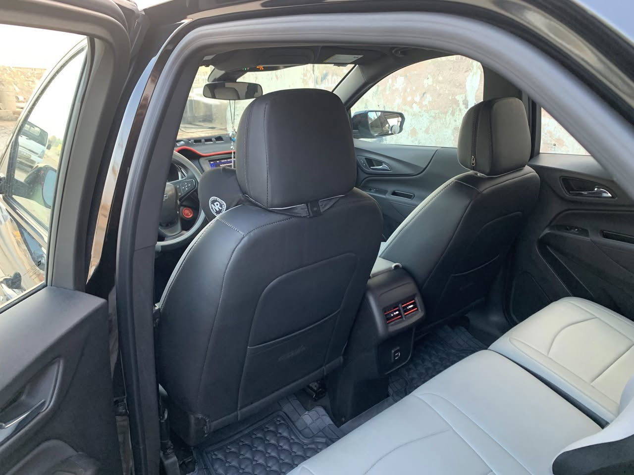 للبيع كوينكس 2023 RS
فول ما عدا الفتحه

ماشي 31 الف km

حادث بنيد  + قبق جنطه 

الدعاميات ما مبدلات بلادي

ما مليوح لا لغد ولا شواصي 

محرك1500 تيربو

رادار امامي

توقف ذاتي

حساسات

جنطه كهرباء

و معروفه مواصفات RS 

كشنات بلادي جلد خيط احمر اني شاد تلبيسه رصاصي

السياره جاهزه 

رقم واسط بأسمي

السعر 155💵

***********
