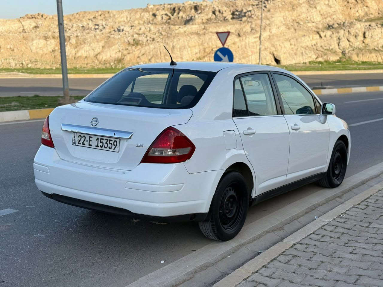 سلام علیکم 
نیسان تیدا
مودیل 2008
اتوماتیك
تحدید سرعة
مراية كهربائية 
جامات كهربائي
ابيض ثلجي
سيارة بدون صبغ
بدون ضربة بدون تبديل
بي ثلاث مكان تعديل بارد  بسيط
سنوية وقم كلة جديد 2029
بي بطاقة بنزين ⛽️ 
شرط تحويل غرامات
كير محرك بشرط بدون صوت و بخار
ماشية 191 الف حقيقي
***********
***********بی واتس اب 
مكان كركوك
سعر 92 $در كركوك, العراق
