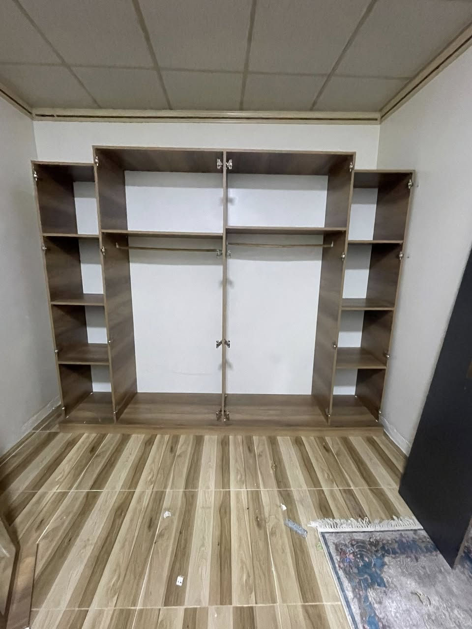تاقمی ژووری نوستن 8 پارجە هەر لۆک لۆکە بەشەرتی ئەوەی شوختی نیە زۆر کەم بەکار هاتوە  دۆشەکی لەگەلە بۆفرۆشتن 
لەسلیمانی  ڤایبەر  وەتس ئاپ ***********
