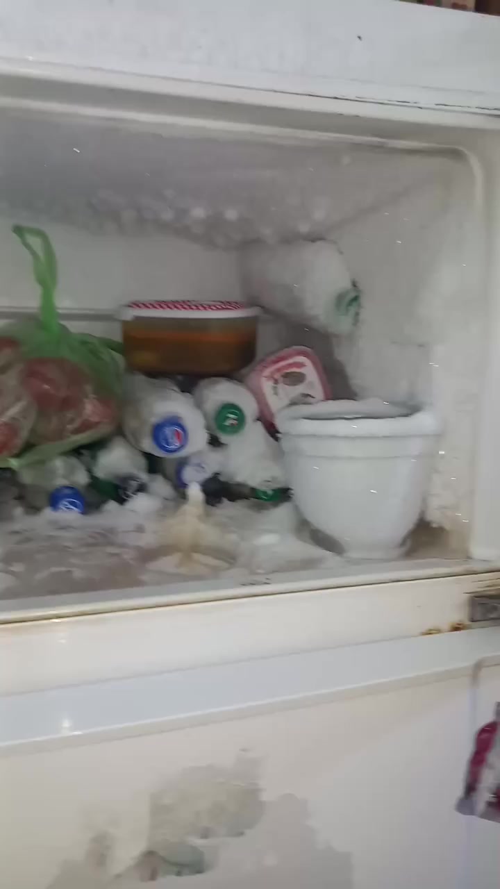 السلام عليكم ثلاجه للبيع بحاله جيدة شغاله تجميد فول الححم ١٨ لو ٢٠ مااعرف بلضبط  للبيع ١٧٥ الف بغداد الزعفرانيه


**إذا كنت صاحب هذا الإعلان وتريد حذفه لأي سبب، رجاءا أرسل رسالة إلى الدعم الفني**