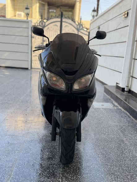 فورزا 0/9 كرستال عمية بلادي 
مكينه  ناعمة جاهزة 
منضومة زنون بك لايت كرستال اشاير لد دراجةً أي نقص ما بيها 
شلعه معدل / كهربائيات كلها شغال / تراي يخبل ونعومه فول 
دراجه اوراقها كامله 
سعرها ( مليون و 100 ) مكاني بغداد مدينة الصدر 
اللاستفسار : هـ ***********
