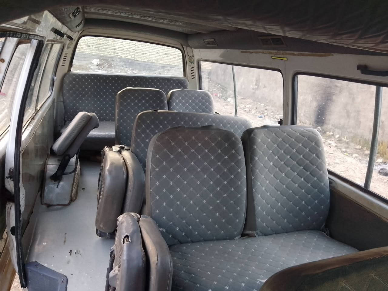 السلام عليكم
فوتون 2009 محرك ونجي تخم تاير دوشمه جلد صدر امامي خلفي وحداديه كامله رقم صدامي بابل تحويل مباشر مع راعيهة الشرعي السعر 35 العنوان:  الشعلة
الرقم:  ***********
