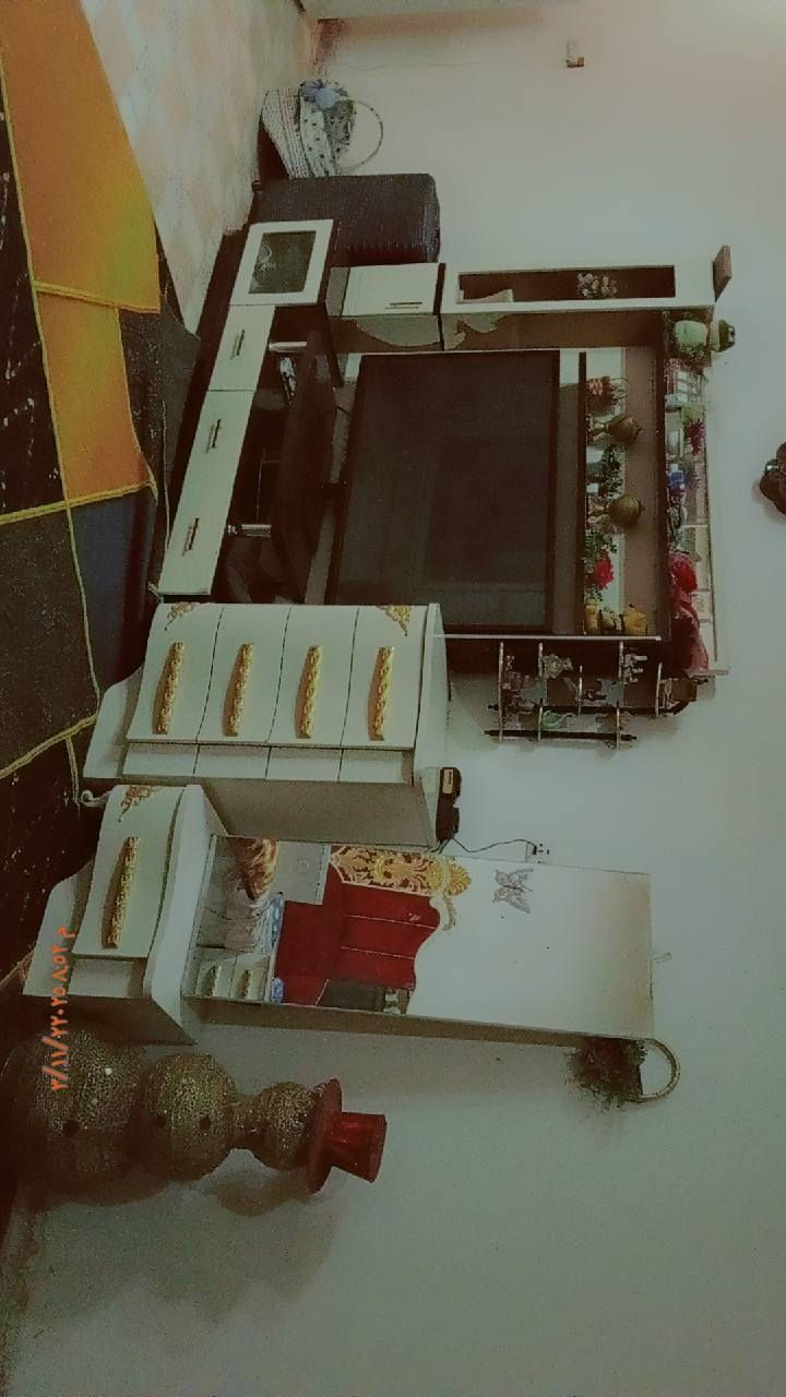 السلام عليكم غرفه نوم للبيع
عرفه تركيه ملكيه وزن ثقيل فخمه غرفه جبيرة 7قطع 
غرفه والله العضيم ي ضرار ما بيه هذه ميز بلزمه هم تركي هم البيع غراف عالمي جبير كلش مكاني شعب نهيت الفورتات السعر 900 ***********
