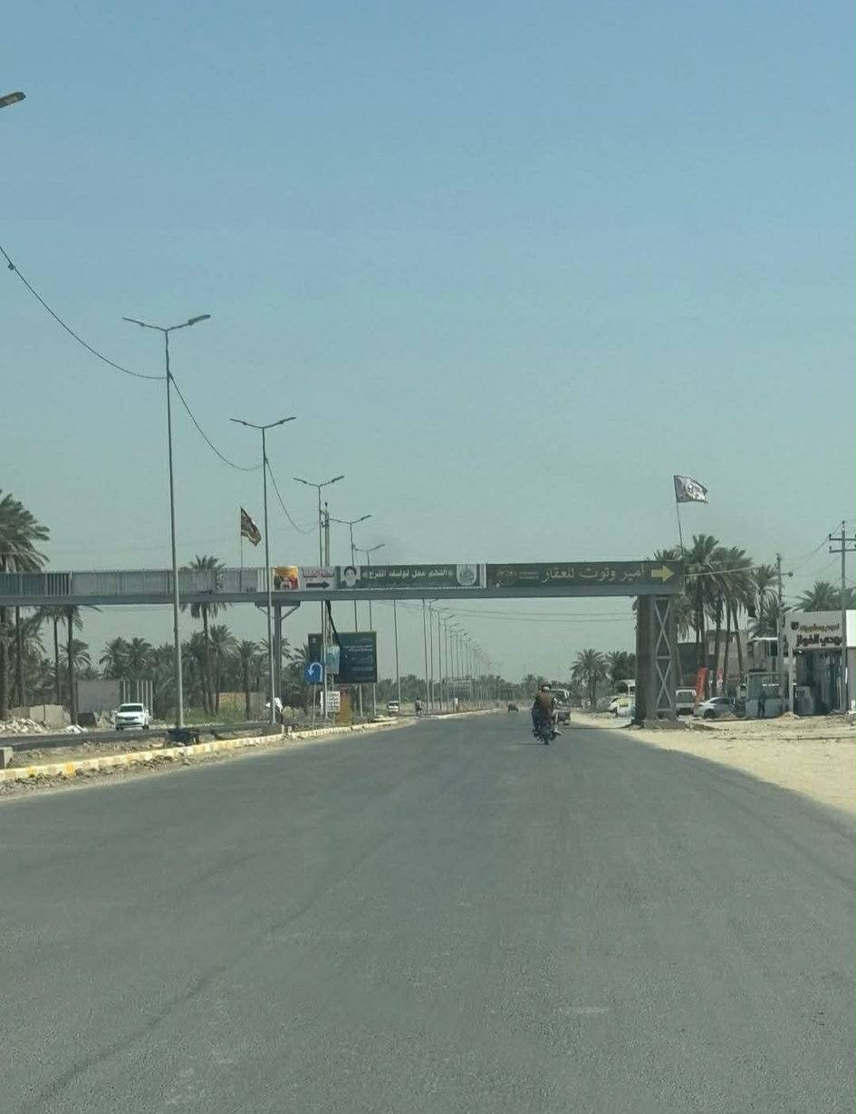 قطعه للبيع المساحه 100متر
..طابو زراعي سند 25بسم شخص 

خدمات متوفره بالكامل ..العنوان حله شارع 100في فرع الصيدليه قرب جسر المشاه .
تبعد عن شارع 100 200متر ..

الها 2 مداخل  من من شارع 100.....
ومدخل شارع الطهمازيه مول أهل الخير ..

***********//أبو مينا ☎️ ☎️ 👉
