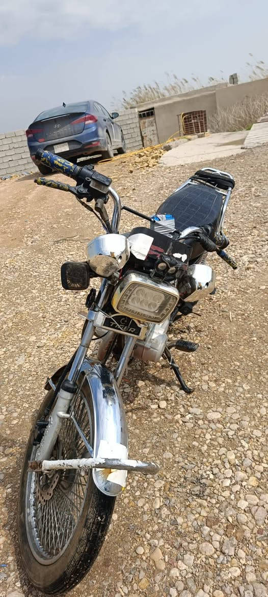 دراجه تايكر للبيع موديل 2023 تايرات جدد دراجه نضيفه ما مفتوحه ما بيه اي نقص مكاني ديالى كنعان رقم الهاتف ***********/*********** ومتواجد واتساب
