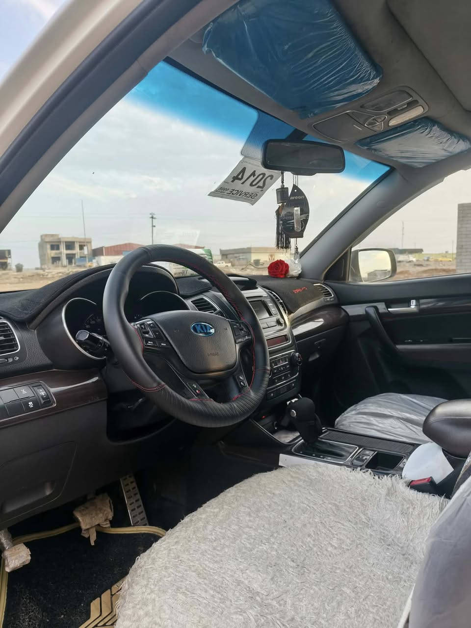 سورنتو للبيع موديل 2014بدون ضرر سيارة جديد عنوان موصل رقم هاتف ***********
