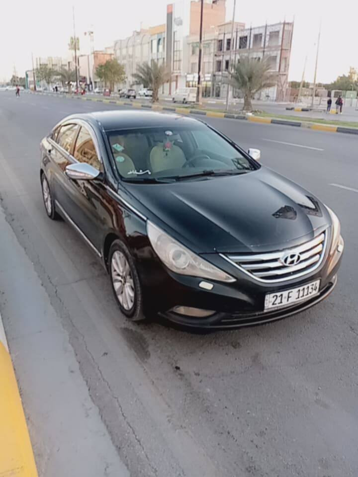 سلام عليكم سوناتا موديل ١٢ امريكي مكينه ٢٤٠٠ حادثها ٣ قطع سياره نظيفه مال بيت للبيع او مراوس السعر ٩٤ وبيها مجال ...السونار موجود ***********
