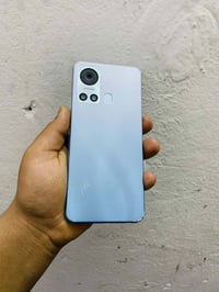 ايتل فيجن ٥ • نظيف • ٦٤ رام ٤+٣