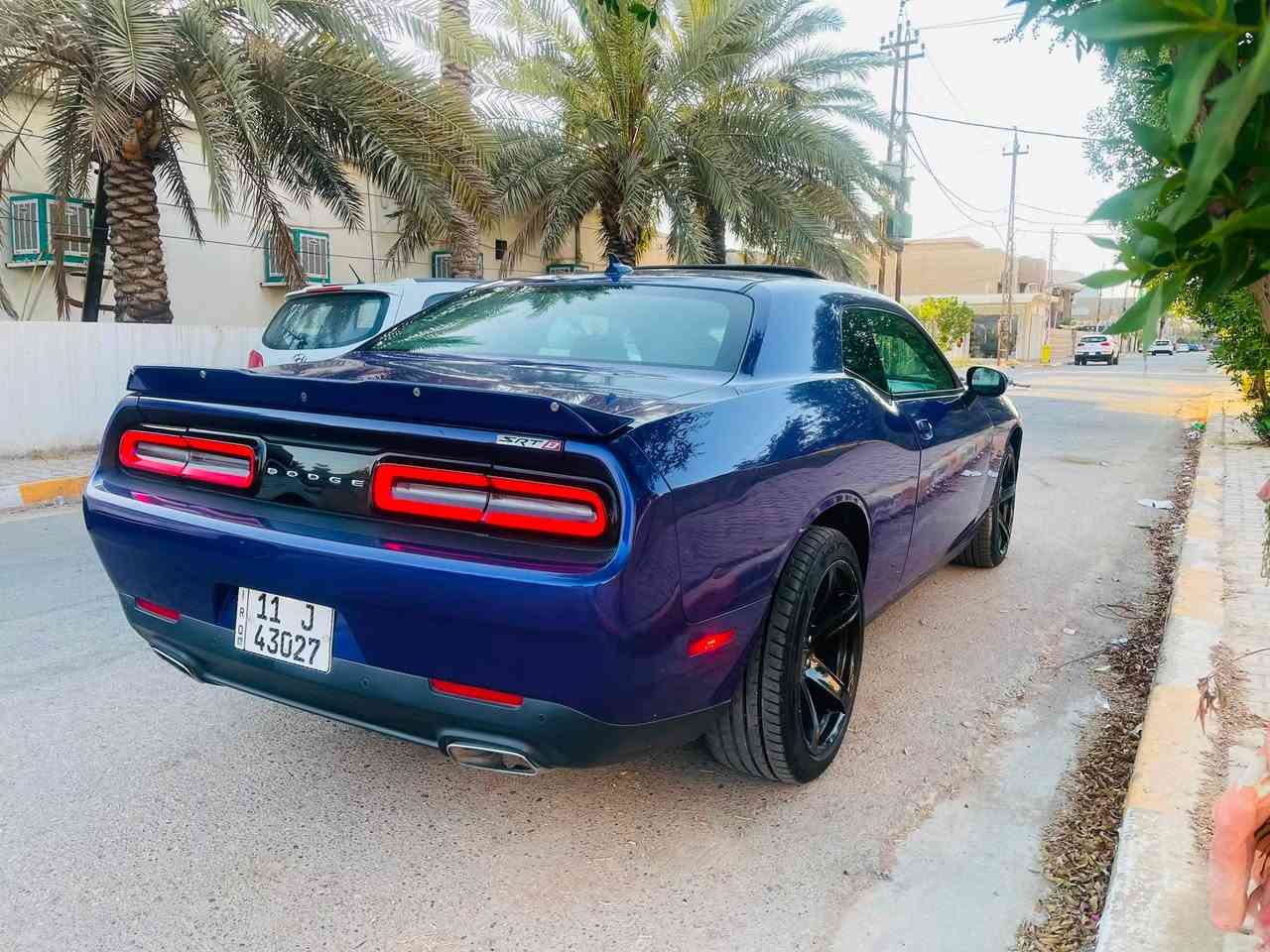 السلام عليكم
جالنجر 2016 
لون مميز بنفسجي 💜
رقم بغداد أنكليزي 
——————————————
مواصفات فول الفول اعلى شي 
١- فتحة 
٢- كراسي جلد + تدفئة مع تبريد 
٣- رادارات 
٤- شاشة كبيرة 
٥- تبريد قطعتين 
٦- تشغيل عن بعد 
باقي مواصفات الفول 
——————————————————
 حادثة بسيط بدون اي دواخل بية صبغ ٣ قطع فقط لغد شاصي مكفول رقم شاصي مرفق 
مكينه وكير بوضع الشركة تراية جديد ماشية ١٠٠ الف بدون اي نقص 
————————————————————————
مكانه :- بغداد 
السعر :- 138 بي مجال 
***********
