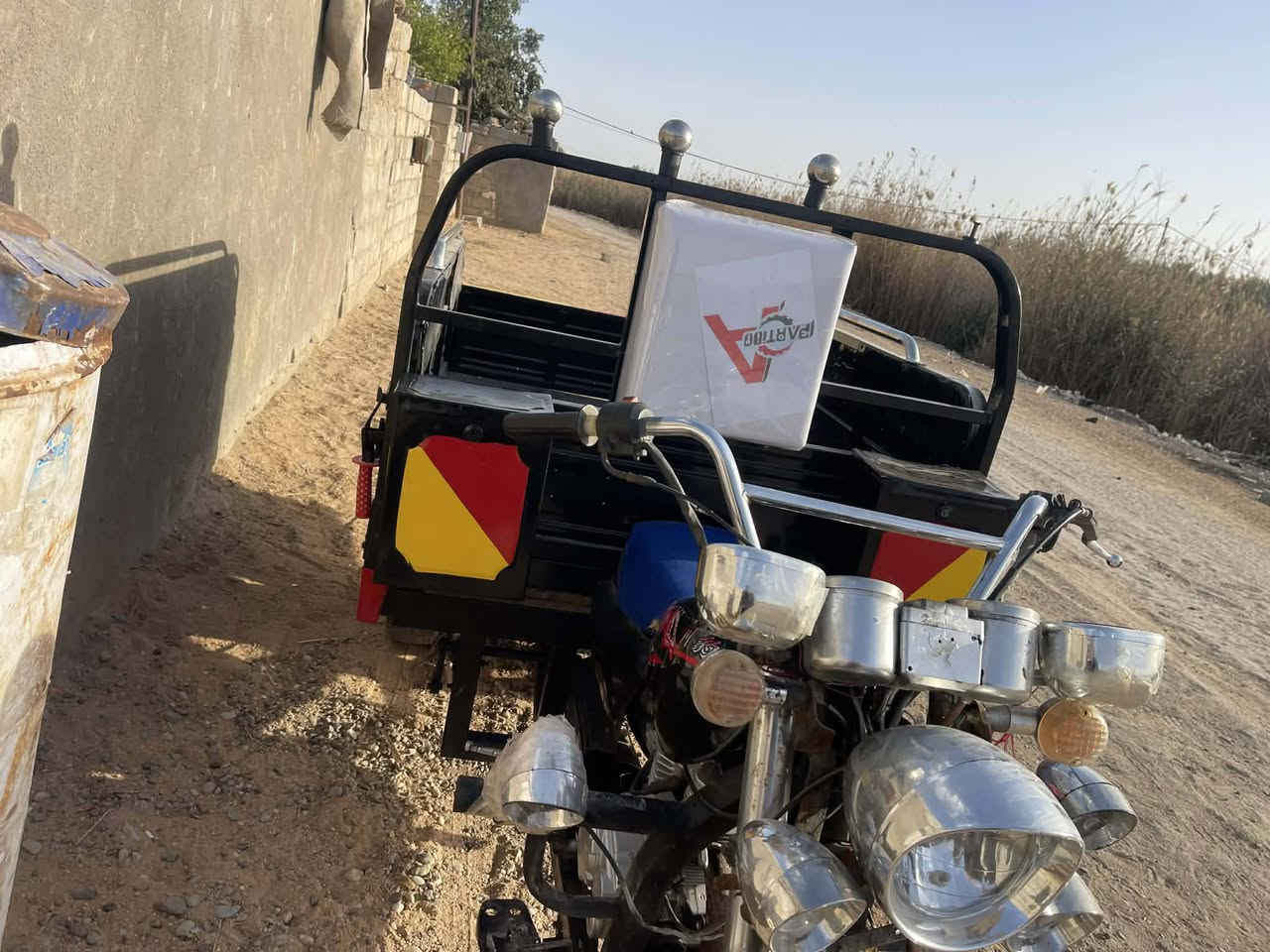 السلام عليكم
ستوتة للبيع موديل 21  كهربائيات كلها شغاله مابيها شي مو شغال لونها اسود ومصبوغة اسود جمالية السعر 1750 وبيها مجال للشراي  التواصل خاص او الاتصال على الرقم ***********
