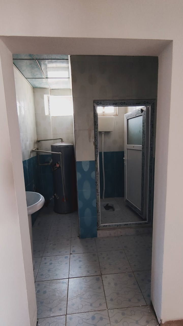 شقة في شاهان ستي
قرب ال١٥٠

طابق خامس عمارة g2

المساحة ١٢٨م تحتوي على غرف نوم ٢ صحيات ٢ صالة مطبخ بالكون ٢
سعر مناسب ❗️❕️

للاستفسار خاص او الاتصال *********** بي واتس اب
