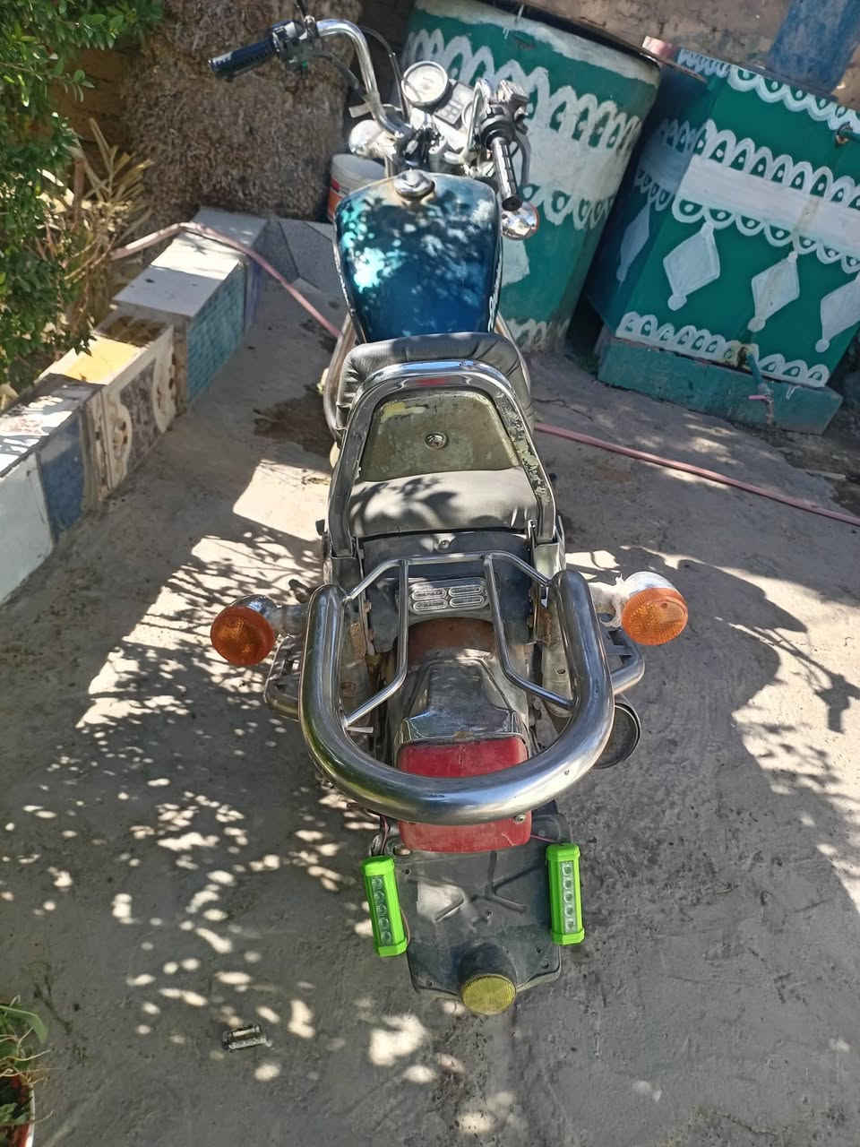 سلام عليكم دايلم للبيع السعر 450 رقم الهاتف ***********
