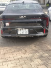 كي فور موديل ٢٠٢٥ ماشيه ٨ الف حادث جاملغ شبرمن بنيد بدون ارباك السياره...