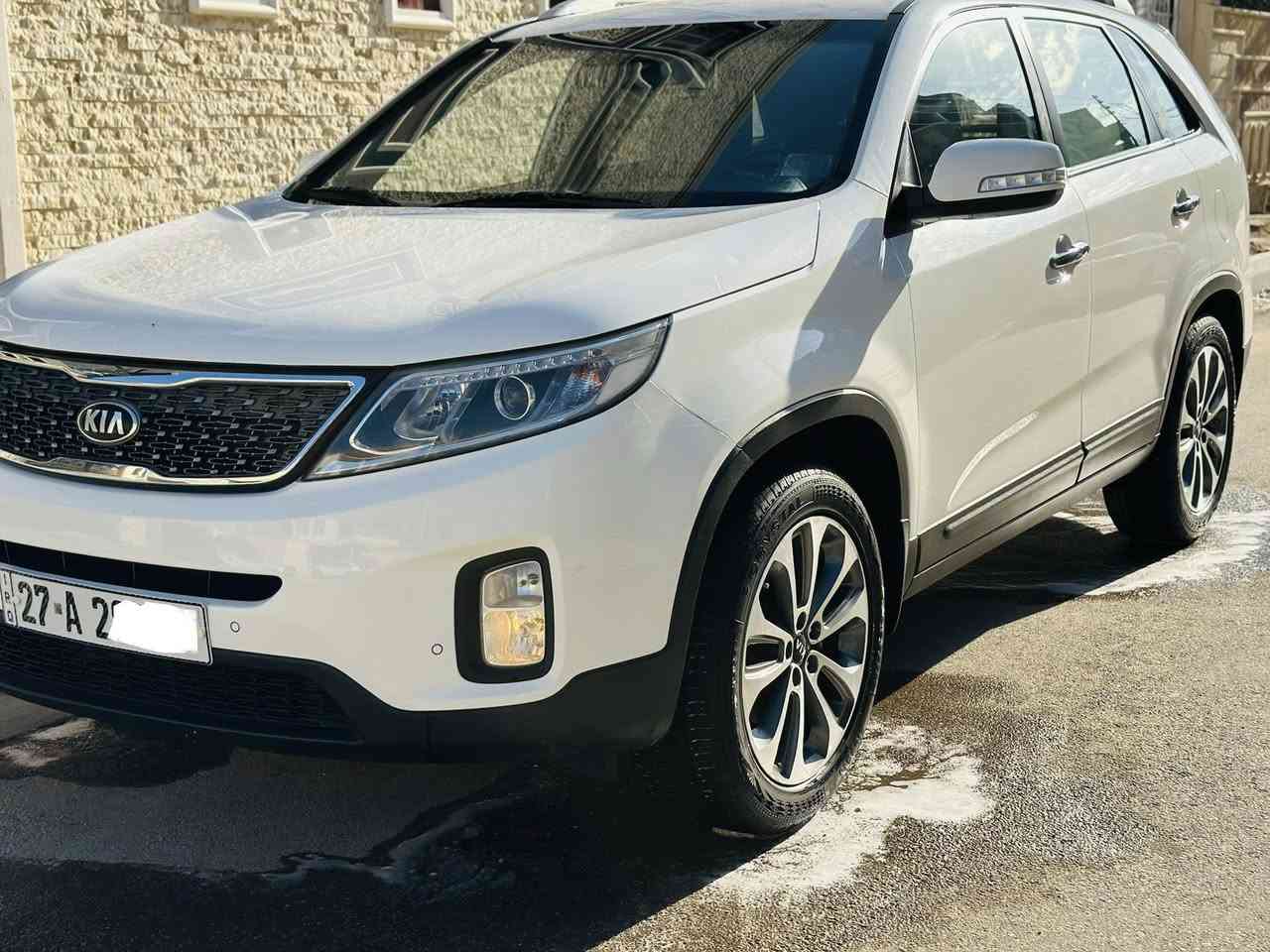 السلام عليكم كيا سورنتو 2014كفاله 4سلندر عامه السياره سبعه راكب 3قطع تبريد حداديه جديده طخم تاير لايتها لد سياره ماشيه 90الف رقم ذي قار سياره احلى من الصور  مكاني ناصريه الشموخ رايدها 178وبيها مجال تفاصيل اكثر اتصل وبلخدمه ***********
