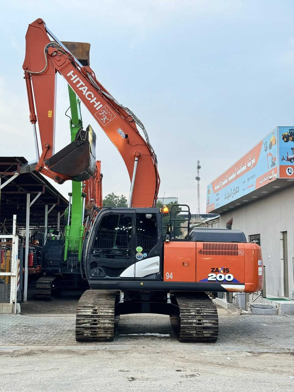 وصلت لدينا حفارة هيتاشي ZX200-6
-موديل 2020
-جديد بحالة الوكالة
-بدون صبغ
-تم الشحن بدون تفصيخ 
-وارد يابان
-الموقع📍بصرة-معارض ساحة سعد-خلف محطة وقود المعارض
شركة منافذ الميناء
***********☎️
