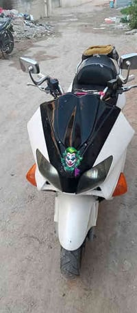 اسلام عليكم شباب دراجه فورزه 06 لي لبيع أو مراوس دراجة حديد مكسر يعني ...