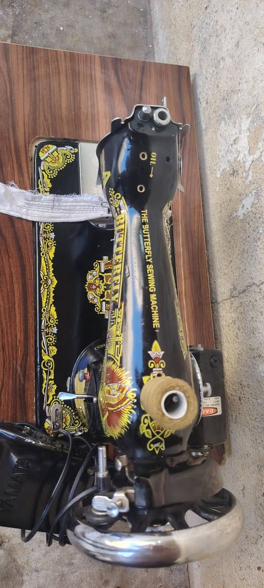 مكينة خياطة نوعية ام الفراشة هندي باب الأول شرط الشغل والنظافة هي والميز وماطور وياه كامل تخيط جميع انواع الاقمشة


**إذا كنت صاحب هذا الإعلان وتريد حذفه لأي سبب، رجاءا أرسل رسالة إلى الدعم الفني**