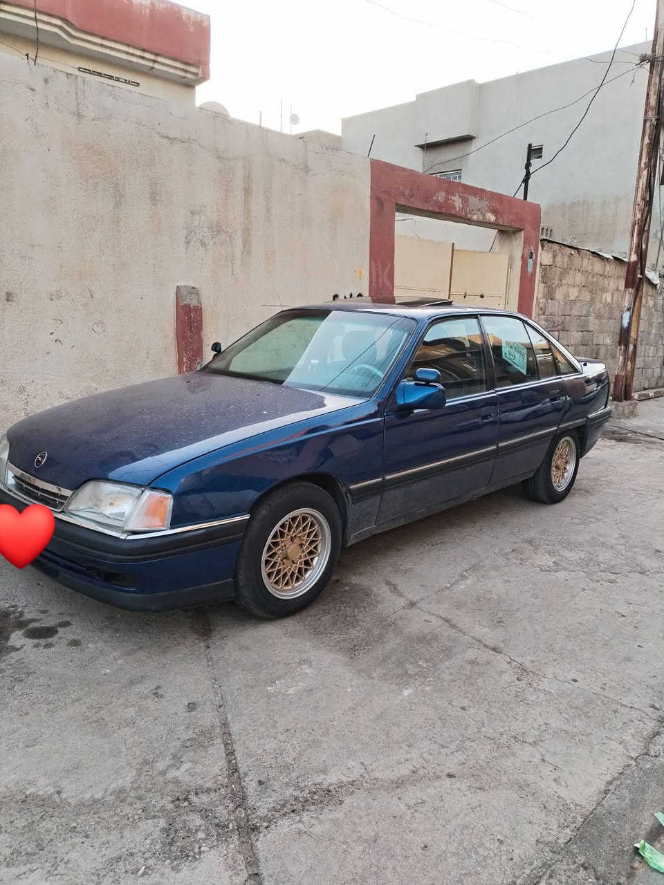 سياره أوميكا للبيع محرك شرط مال كصه مشدود جديد كير شرط حجم20 شرعي اني السعر 35 وبي مجال بسيط ***********
