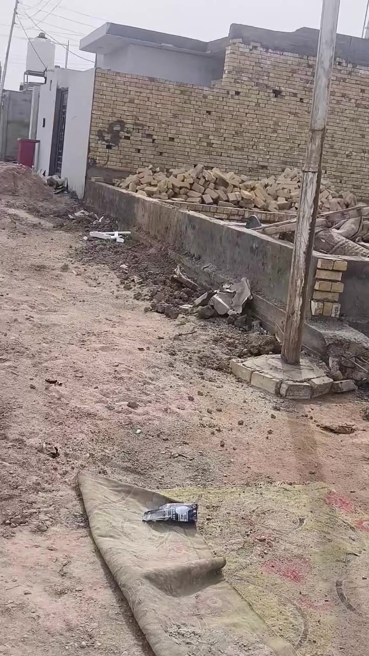 قطعه ارض زراعيه للبيع 
٢٠٠ متر 
ورء حسينية سيد جاسم 
النصر
بدايه طريق الدوايه


**إذا كنت صاحب هذا الإعلان وتريد حذفه لأي سبب، رجاءا أرسل رسالة إلى الدعم الفني**