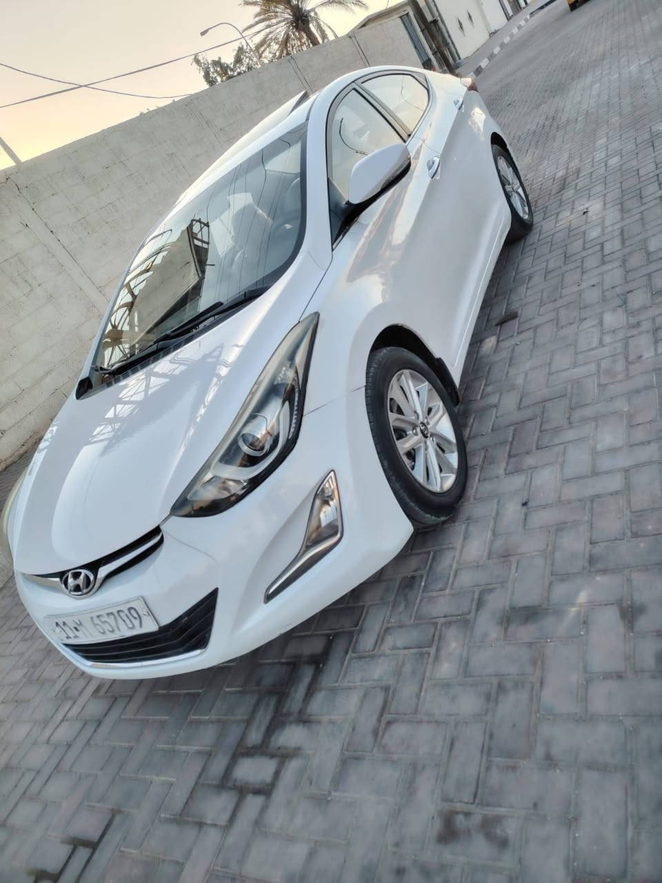 سلام عليكم سيارة نوع النتره مديل 2016خليجي فول واحد عله واحد مكينه حجم 1800 دوش تبريد قطعتين مرايات شفط السعر 115بيه مجال رقم الهاتف *********** العنوان كربلاء
