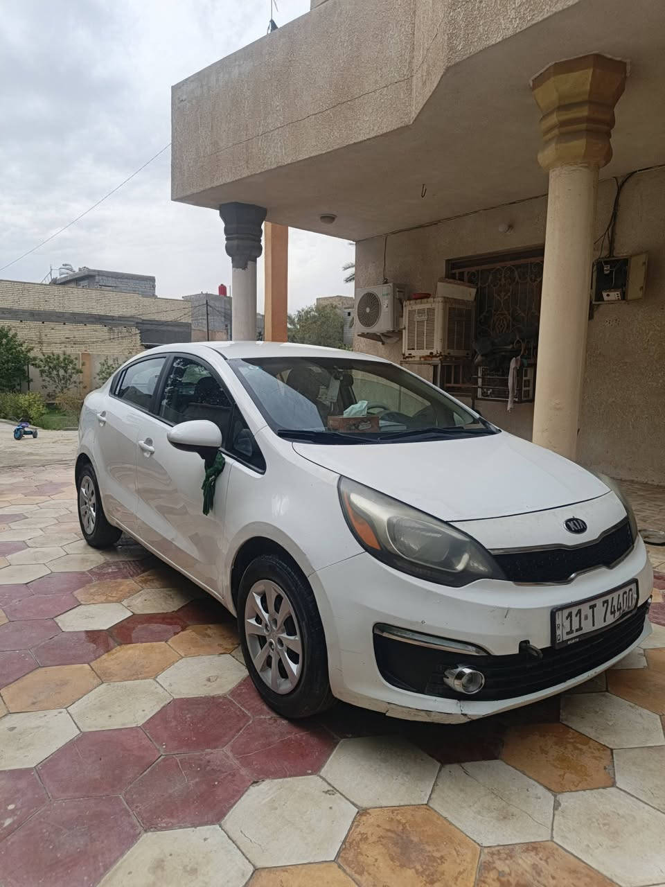 ✅السلام عليكم
✅كيا ريو 2016

✅وارد أمريكي

 ✅المحرك :1600 جي دي اي

✅اللون : ابيض

✅ماشية :  143

✅مواصفات معروفة 

✅شاشة كبيره 

✅داخل لونين  

✅تحكم سرعة 

✅تحكم مسجل 

✅مانع انزلاق 

✅كامره 360

✅تحكمات ستيرين جهتين 

✅ بيه حادث الجاملغ الخلفي جهت السايق 
ول سونار  موجود بل منشور

✅مكان سيارة كربلاء 

✅رقم السياره بغداد بسمي تحويل مباشر

✅بيع فقط السعر اتصل أو تدلل

✅للاستفسار اتصل على الرقم

✅ ***********
