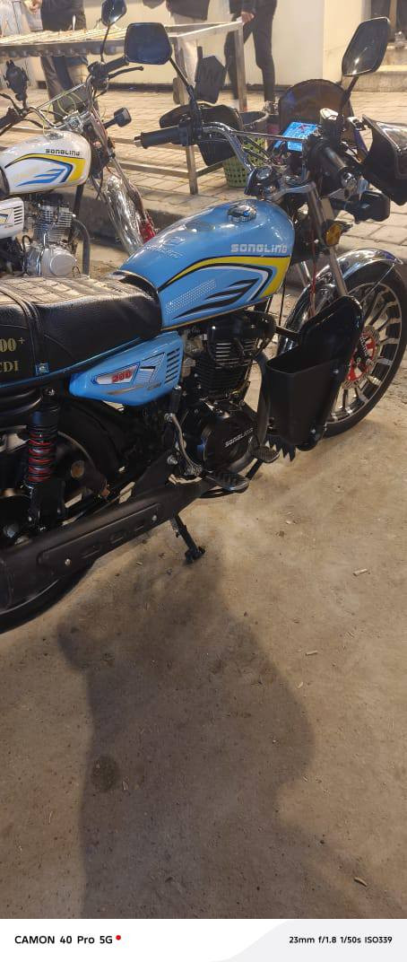 سلام عليكم دراجه إيراني سونك موديل 2026 جديده مصار سبوع من اخذتها مكينه 200 مو 150 دراجه فول ربمه سعرهه مليون وبيهه مجال شي بسيط مكان بغداد مدينة الصدر خاص مقفول للاستفسار الاتصال برقم ***********. 
أدمن وافق
