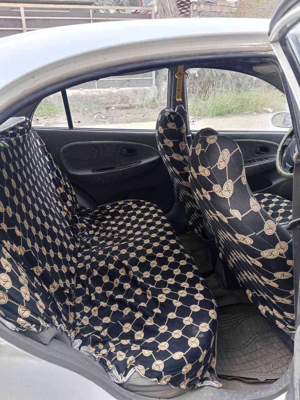 ريو موديل 2000 رقم بابل انكليزي تحويل مباشر سنويه جديده لحد 30 تبريد ثلج تتفى  كهربايات كلها شغاله فقط نقصها ميزانيه وصدر امامي عندي مكينه جديده وياها انطيها للمشتري السعر 24 مكاني بابل المحاويل ناحيه الامام ***********
