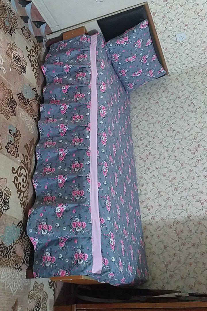 السلام عليكم بنات خياط وفصال حسب الطلب مكاني  علكايه  توصيل متوفر   الي اتحب تجي بنفسها تخيط كل الهلاا بيها 🌺🌺اخيط نزلات جرابي شراشف وجه مخاد حسب الطلب والمديل ***********
