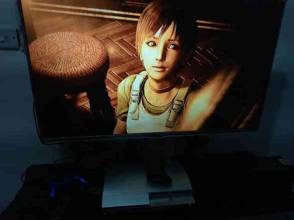 بلي 3 فات ياباني صامت،نظام مكاتب 5000 لعبه  مع يوبي اس للبيع بسعر مغري جدا 
***********
