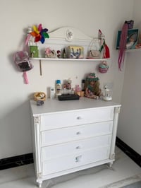 سرير اطفال • راقي • للبيع