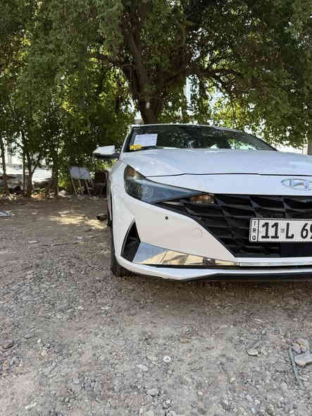 السلام عليكم 
النتره موديل ٢٠٢٢ للبيع او مراوس 
فول ١/١ 
فتحه سقف 
رادر امامي 
رادر جانبي 
تحديد مسار 
شاشه دجتل 
كشنات جلد
وبعد بيه هواي مواصفات ومعروف مواصفات الفول  
حادث السيارة ربع بنيد وشبرين بل جاملغ وباقي السياره كفاله
وسونارها وياه 
مكان السياره بغداد البياع 
السعر ١٥٣
رقم الهاتف 
***********
