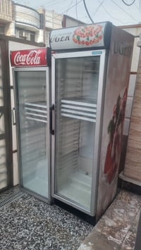 عارضات عمودية عدد ٢ نظيفات...شغالات عل الفحص... شرط تبريدهن فووول  سعر...