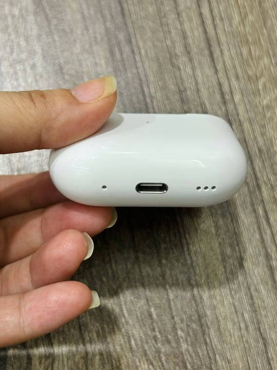 سماعات باله أمريكي Air pods pro 2 الحديث
اصلي باله أمريكي ، باله مستعمل بس كلش نظيف وياه حافظة جلد مع كيبل كتان  ما مفتوح ولا مصلح بطارية قوية صوت قوي  بإمكانك تفحص قبل الدفع ، اصلي باله  سعره 20 قفل قفل توصيل مجاني  نظافة 90% قطع محدودة للحجز واتس اب فقط ***********
