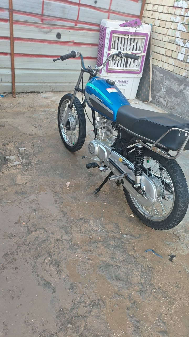 ربيدو اصلي مامفتوحه مفتوحه تعمير كلك كلك شلعه ومعدل شك لكاع غراض كلها جديده مكان كربلاء يم مستشفى لتركي سعر475 وبيها مجال ***********
