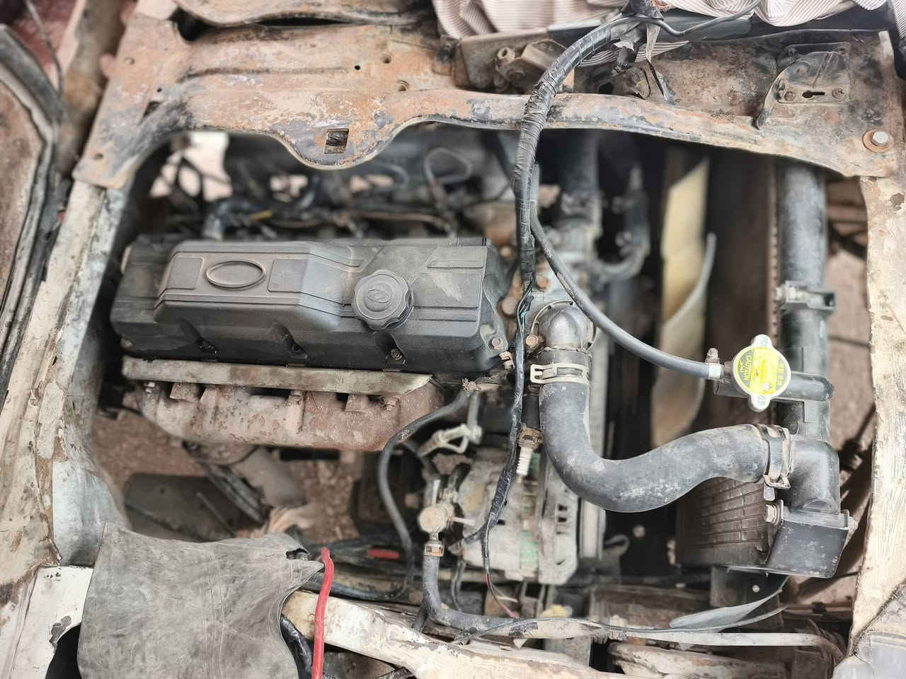 كيا بستا للبيع مديل 95 گير ومكينة وكسل كفاله سيارة بأسمي سنوية صاقطه صارله شهر السعر 17 مكينة بنگوو للاستفسار على هذاا الرقم ***********
