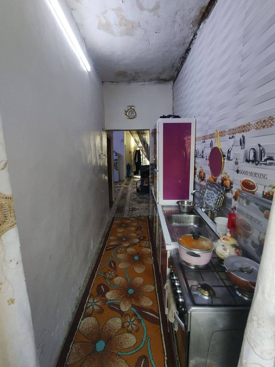 مشتمل البيع حي جبيريه الثانيه خلف ناجي أبو الشربت المساحه ١٢٥م طابق واحد غرفة وصاله ومطبخ ستقبال كراج صحيات البيت نضيف وعالي من الشارع سند اصولي بسم ابو العقار السعر٦٠مليون بسعر القطعه الواجهة ٦وربع النزال ٢٠م شارع ١٠م للستفسار ***********
