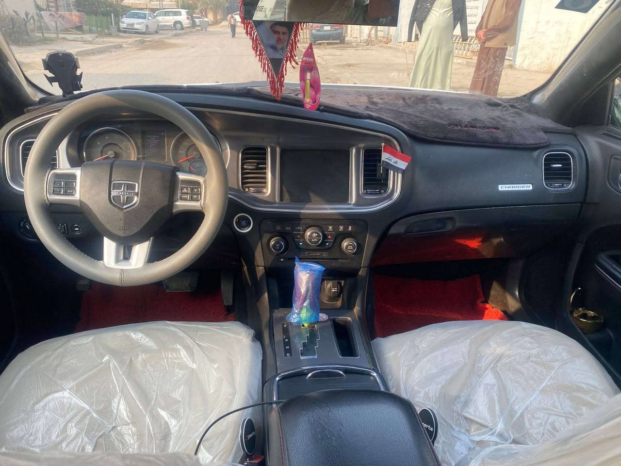 السلام عليكم جارجر 12جاهزه لاخير ستخدام شخصي مكينه قبل سبوع شديتهه كير تخم تاير حداديه كلهه جاهزه تخم تاير رقم بغداد بيهه بس بنيد تحديث سنويه لل 29ماشيه 190حقيقي مكان السياره نجف ***********
