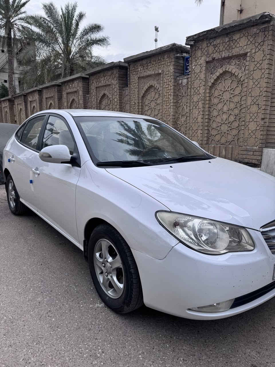 السلام عليكم للبيع اللنترا 2011 بـ اسمي رقم بغداد الرقم الجديد وبيها السونار مالتها المكان بغداد للاستفسار ***********
