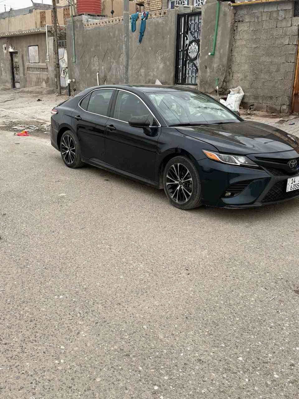 السلام عليكم سياره كامري لونها زيتوني غامق
مديل: 2019
رقم. :   بصره حره 
وارد. :   امريكي 
حادثها:  تقرير غرق تعمل وتسير قطره ماي ماطابتلها شرط الفحص 
السياره كفاله عامه من الصبغ بيها تقسيم قطعتين شرط تقسيم اكو ثلث طخات باقيات على وضعهن 
ماشيه 60 الف 
 سياره نقصها بس شمعه اماميه مال حداديه 
دعمت الدعاميه وسويتها مبينه سياره ماناقصها برغي 

السعر تره والله مو سعرها الله يوفق الياخذها سعرها 148 وبيها شويه مجال مكاني بصره مكينتها 2500 اربعه سلندر سياره والله مانقصها شي ***********
