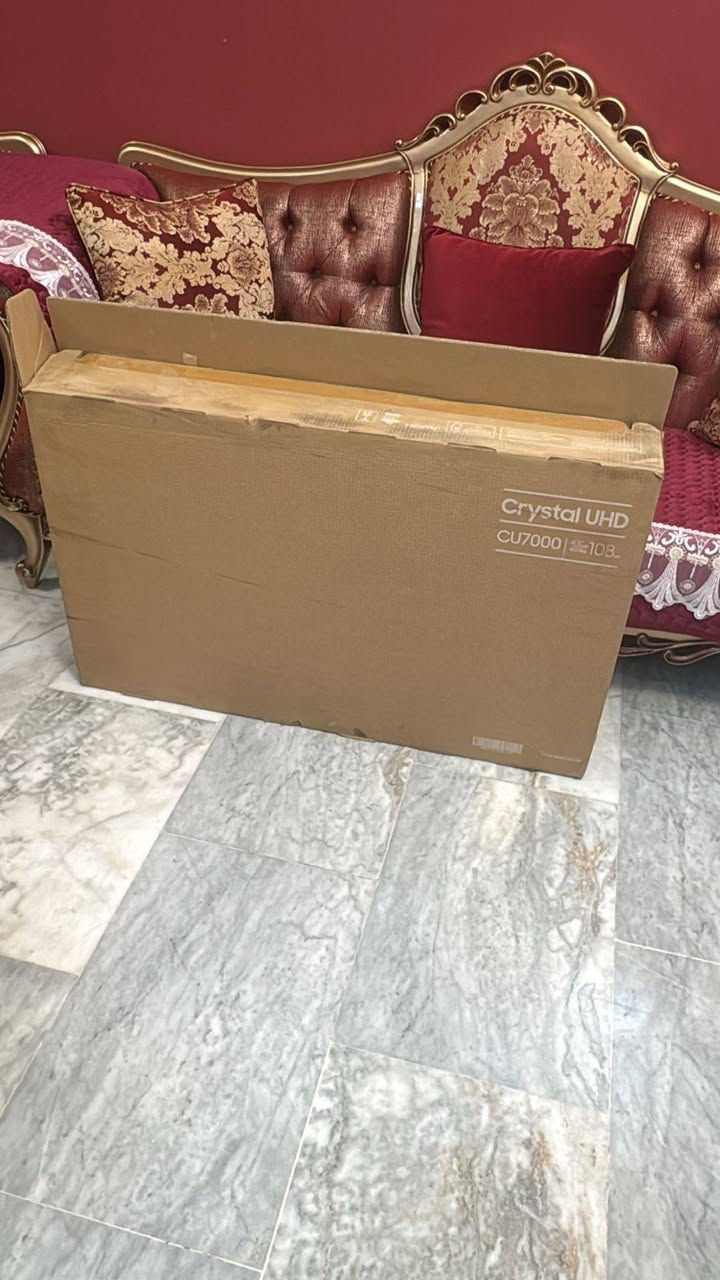 شاشات جديدة ما مستخدمه سامسونج حجم 75 وحجم 43 للاستفسار مراسلة الصفحة أو الاتصال بالرقم ***********
