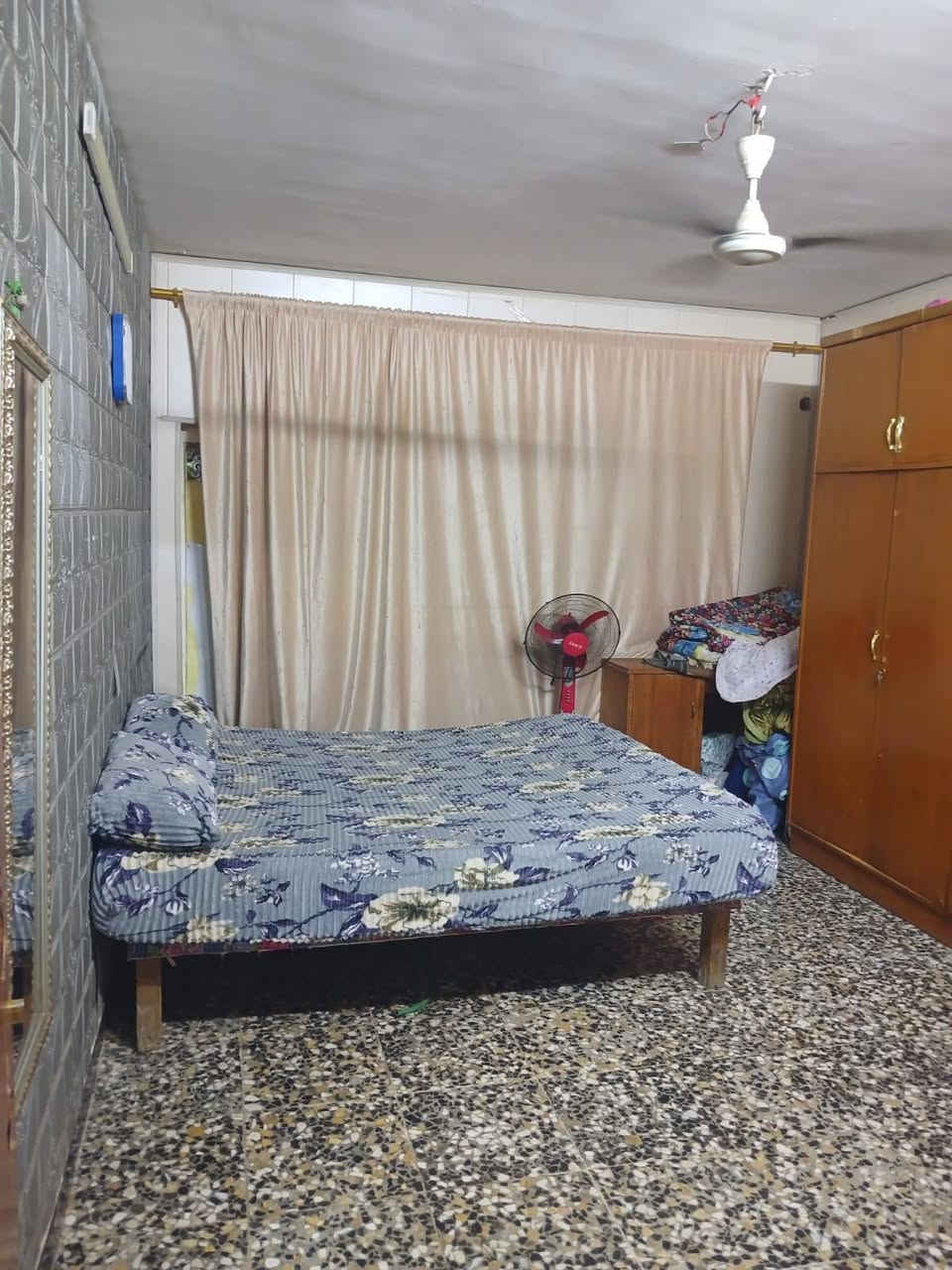 بيت للبيع ١٠٠م واجه ٤ نزال ٢٥طابو العامرية قاط ونص يحتوي ٢نوم وستقبال وصحيات وكراج ومطبخ وصالة شرطة الخامسة جامع الكبيسي مربع مميز اتصال *********** يوجد واتساب
